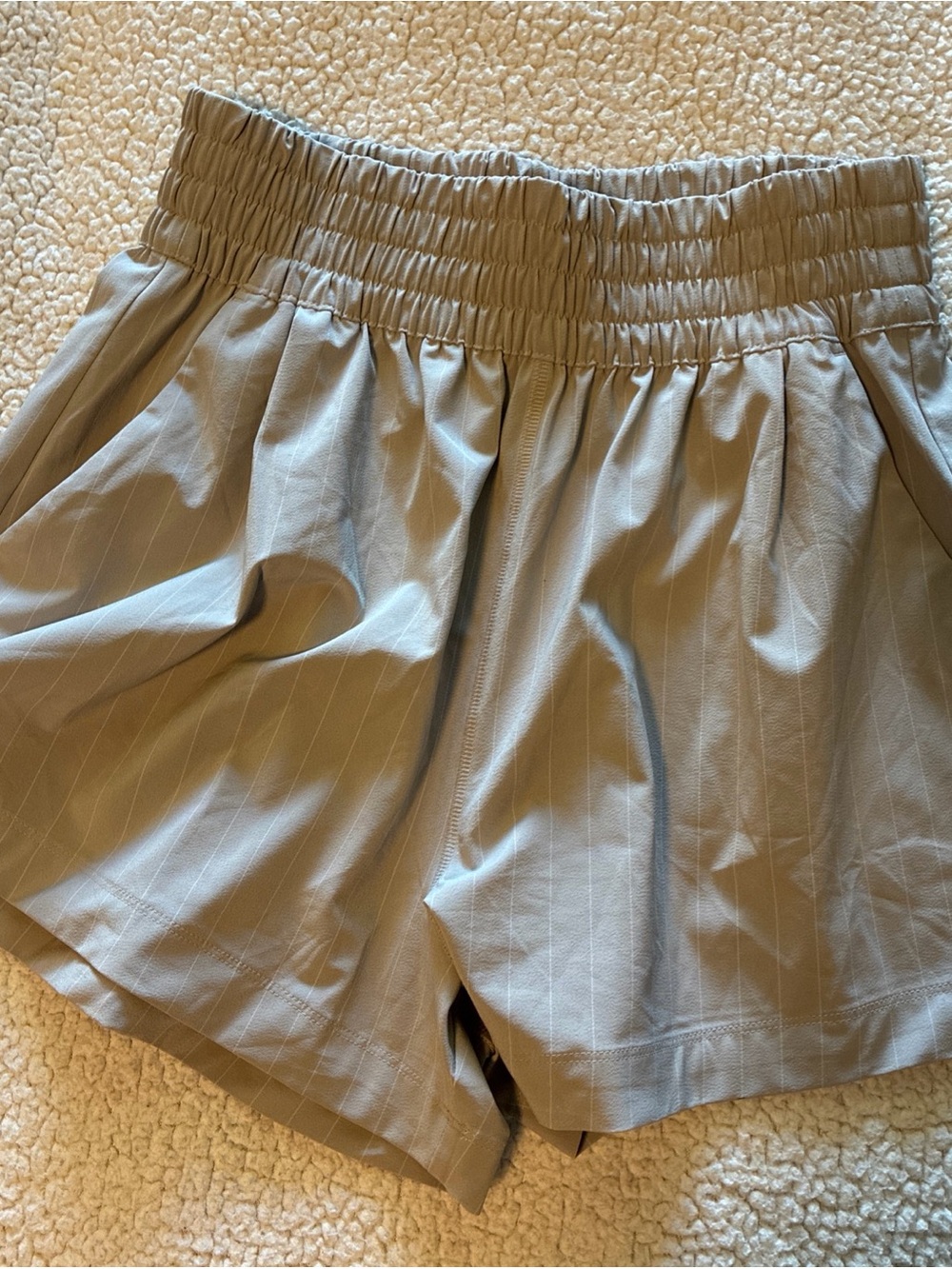 Vuori Light Gray High-Waist Elastic Waist Shorts